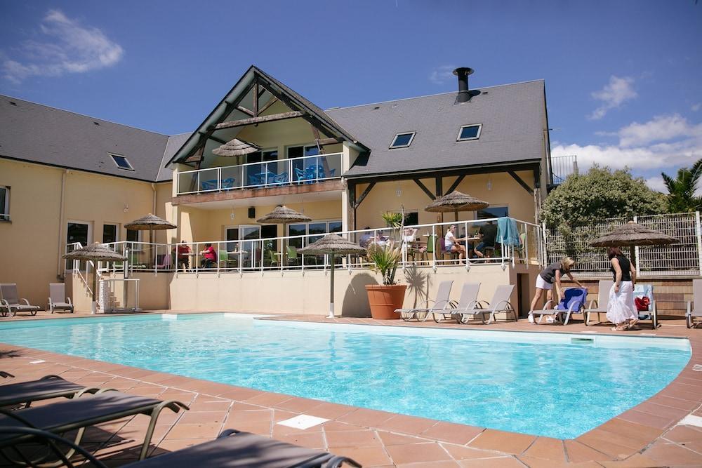 Camping Saint Michel Courtils Ngoại thất bức ảnh