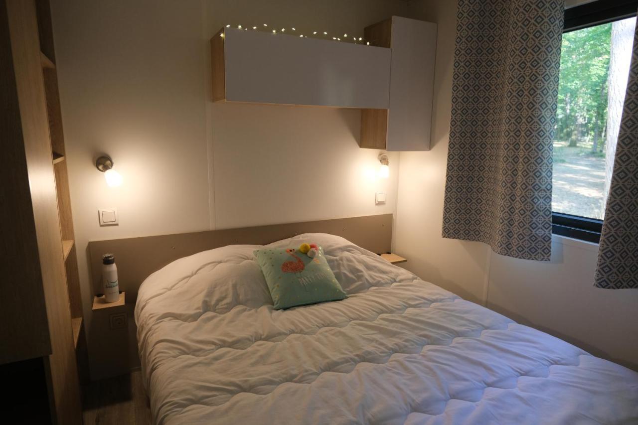 Camping Saint Michel Courtils Ngoại thất bức ảnh
