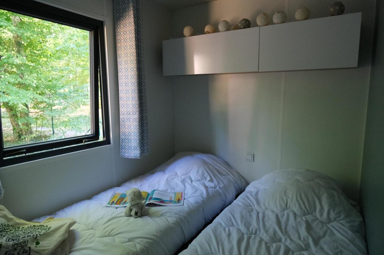 Camping Saint Michel Courtils Ngoại thất bức ảnh